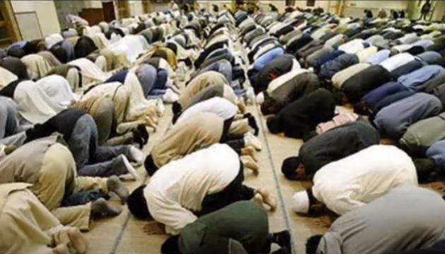 Mərhəmət qrupu - Namazda